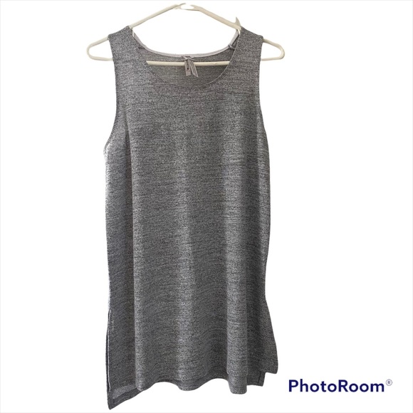 Women’s knit tank - Picture 1 of 4